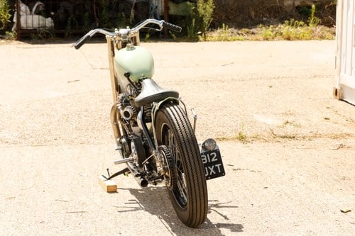 1949 Triumph T100/650 Thunderbird ‘Bobber’ zum Verkauf (Bild 14 von 110)