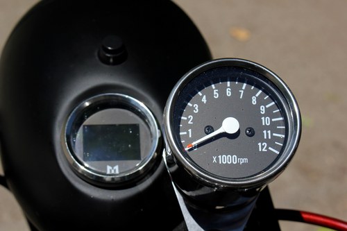 RESERVE LOWERED - 1965 Triumph Tiger T90 Bobber In vendita (immagine 12 di 58)