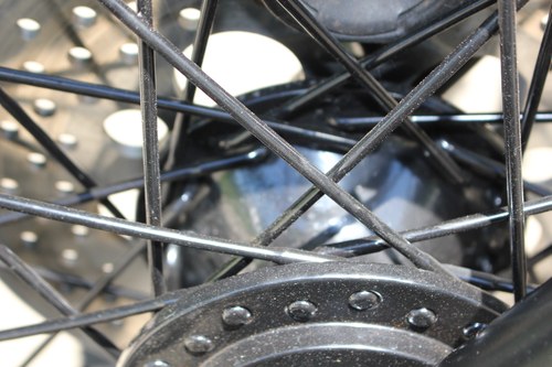 RESERVE LOWERED - 1965 Triumph Tiger T90 Bobber In vendita (immagine 29 di 58)