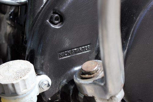 RESERVE LOWERED - 1965 Triumph Tiger T90 Bobber In vendita (immagine 35 di 58)