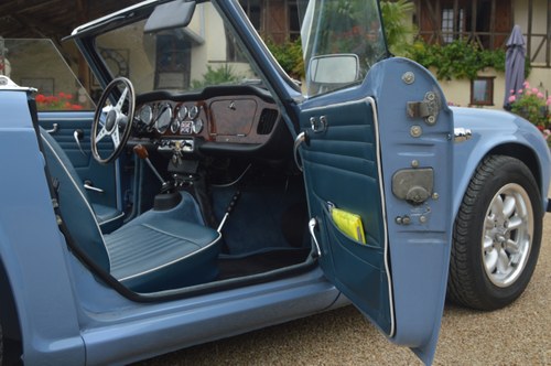 1964 Triumph TR4 Te koop (foto 93 van 283)