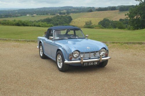 1964 Triumph TR4 Te koop (foto 41 van 283)
