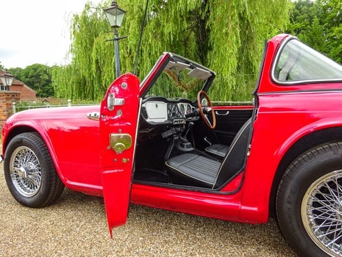 1964 Triumph TR4 ‘Surrey Top’ For Sale (picture 42 of 169)