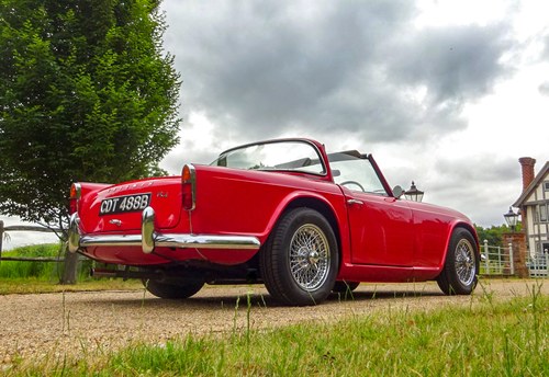 1964 Triumph TR4 ‘Surrey Top’ For Sale (picture 5 of 169)