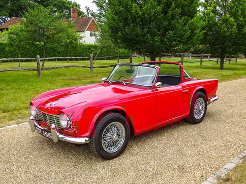 1964 Triumph TR4 ‘Surrey Top’ For Sale (picture 16 of 169)