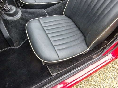 1964 Triumph TR4 ‘Surrey Top’ For Sale (picture 49 of 169)