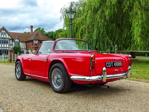 1964 Triumph TR4 ‘Surrey Top’ For Sale (picture 11 of 169)