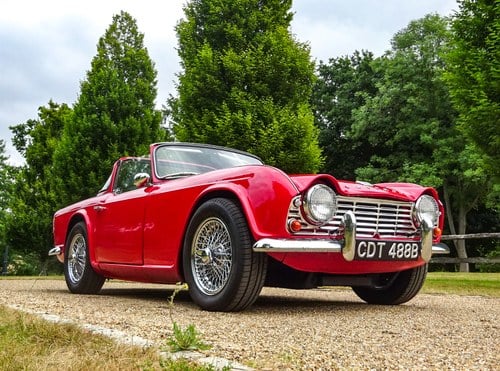 1964 Triumph TR4 ‘Surrey Top’ For Sale (picture 2 of 169)