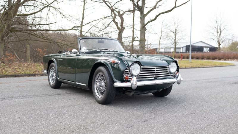 1967 Triumph TR4 A IRS For Sale (picture 1 of 115)