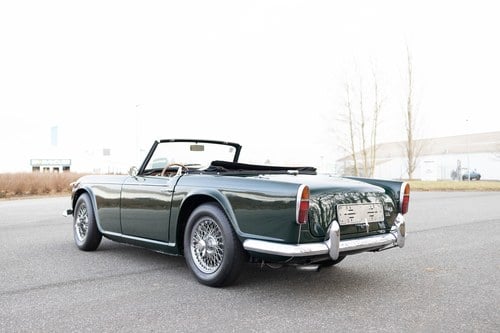 1967 Triumph TR4 A IRS à vendre (picture 9 of 115)