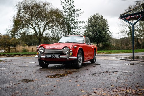 1967 Triumph TR4A Te koop (foto 13 van 171)