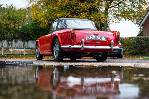 1967 Triumph TR4A Te koop (foto 29 van 171)