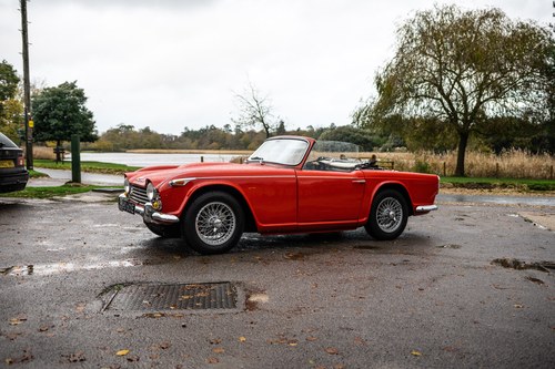 1967 Triumph TR4A Te koop (foto 18 van 171)