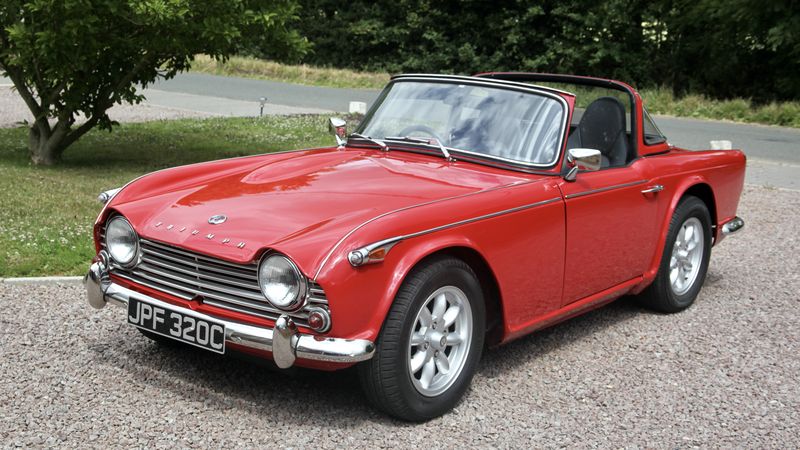 1965 Triumph TR4A IRS For Sale (picture 1 of 121)