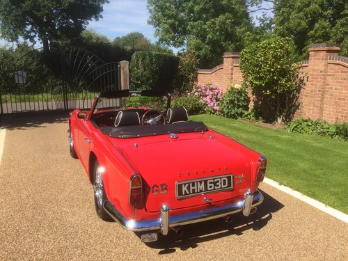 1966 Triumph TR4A For Sale (picture 8 of 157)