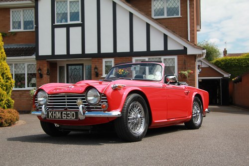 1966 Triumph TR4A For Sale (picture 1 of 157)