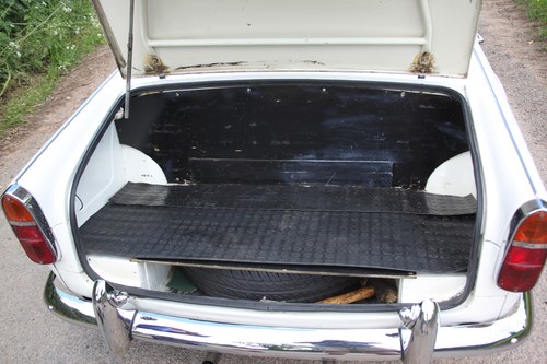 1967 Triumph TR4A IRS For Sale (picture 40 of 92)