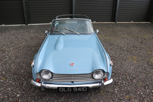 1966 Triumph TR4A Te koop (foto 9 van 145)