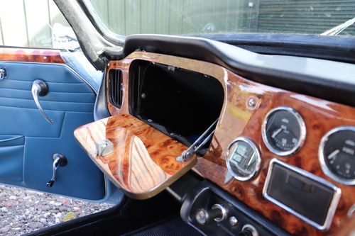 1966 Triumph TR4A Te koop (foto 48 van 145)