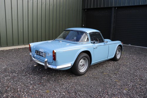 1966 Triumph TR4A Te koop (foto 26 van 145)
