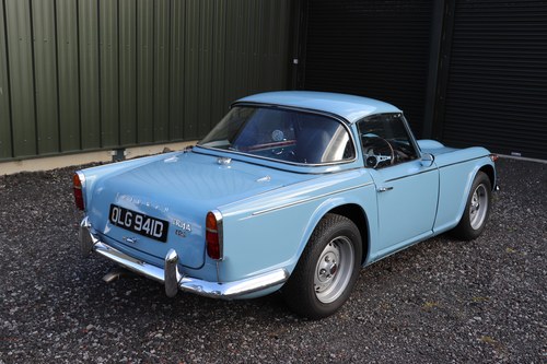 1966 Triumph TR4A Te koop (foto 17 van 145)
