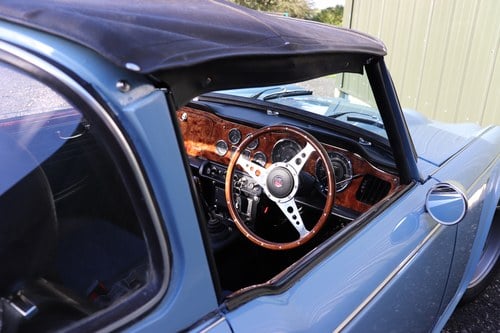 1966 Triumph TR4A Te koop (foto 91 van 145)