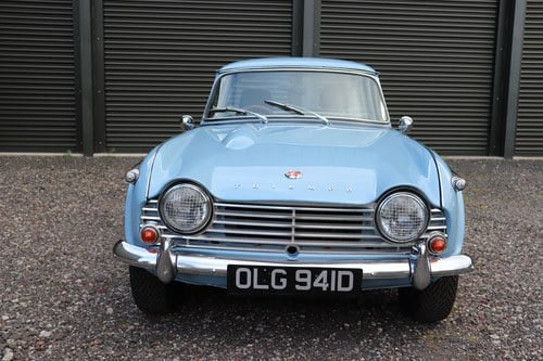1966 Triumph TR4A Te koop (foto 8 van 145)