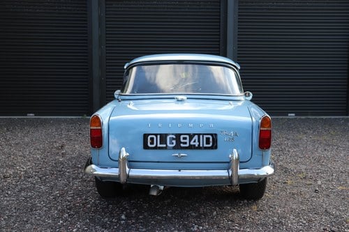 1966 Triumph TR4A Te koop (foto 14 van 145)