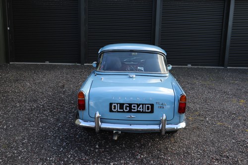 1966 Triumph TR4A Te koop (foto 16 van 145)