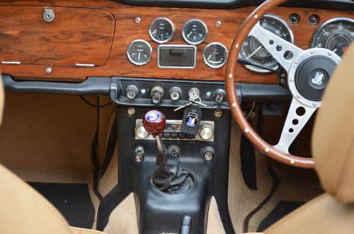 1966 Triumph TR4A IRS à vendre (picture 36 of 59)