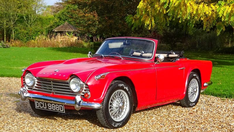 1966 Triumph TR4A IRS Roadster For Sale (picture 1 of 151)