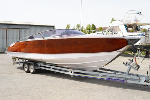 2011 Tullio Abbate Villa d’Este For Sale (picture 10 of 148)