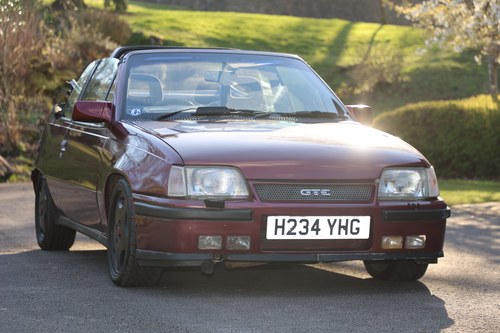 NO RESERVE - 1991 Vauxhall Astra GTE Convertible In vendita (immagine 1 di 64)