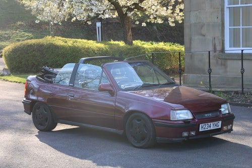 NO RESERVE - 1991 Vauxhall Astra GTE Convertible In vendita (immagine 16 di 64)