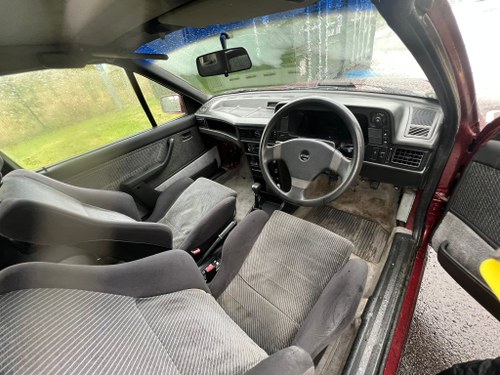 NO RESERVE - 1991 Vauxhall Astra GTE Convertible In vendita (immagine 18 di 64)