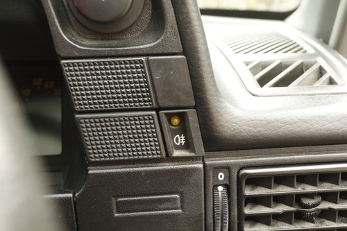 1989 Vauxhall Astra GTE convertible zum Verkauf (Bild 113 von 214)