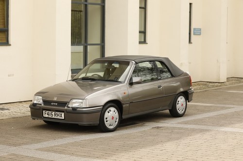 1989 Vauxhall Astra GTE convertible zum Verkauf (Bild 45 von 214)