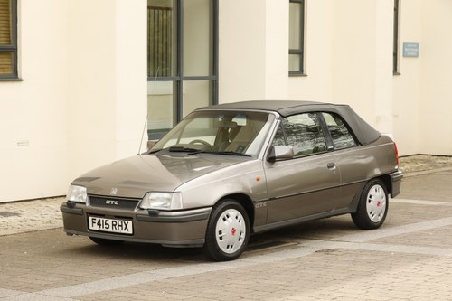 1989 Vauxhall Astra GTE convertible zum Verkauf (Bild 46 von 214)
