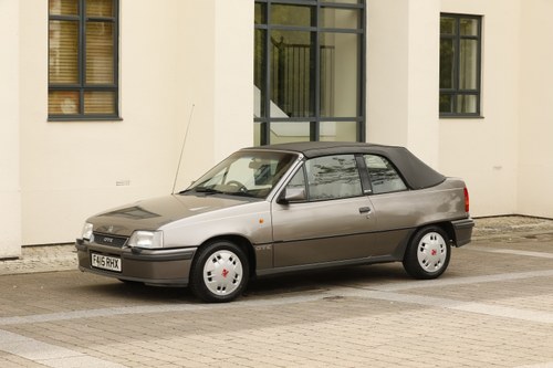 1989 Vauxhall Astra GTE convertible zum Verkauf (Bild 44 von 214)