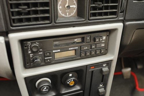 1989 Vauxhall Astra GTE convertible zum Verkauf (Bild 89 von 214)