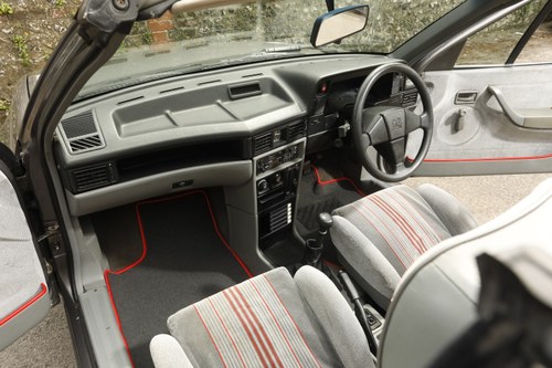 1989 Vauxhall Astra GTE convertible zum Verkauf (Bild 82 von 214)