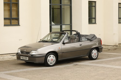 1989 Vauxhall Astra GTE convertible zum Verkauf (Bild 7 von 214)