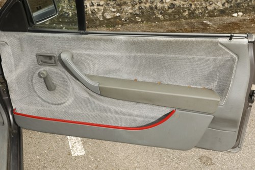 1989 Vauxhall Astra GTE convertible zum Verkauf (Bild 76 von 214)