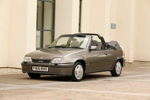 1989 Vauxhall Astra GTE convertible zum Verkauf (Bild 11 von 214)