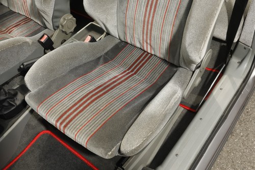 1989 Vauxhall Astra GTE convertible zum Verkauf (Bild 57 von 214)