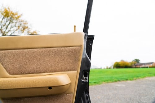 1983 Vauxhall Cavalier MK2 SRI For Sale (picture 39 of 135)