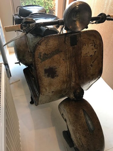 1955 Vespa ACMA V55 à vendre (picture 17 of 39)