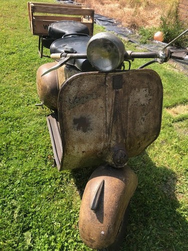 1955 Vespa ACMA V55 à vendre (picture 18 of 39)