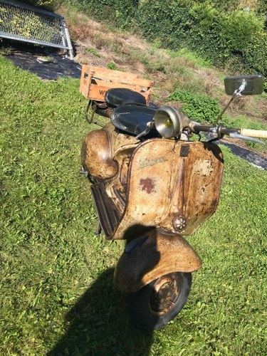 1955 Vespa ACMA V55 à vendre (picture 7 of 39)