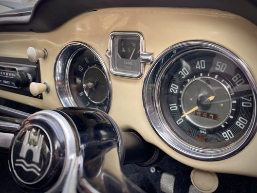 1961 Volkswagen Karmann Ghia zum Verkauf (Bild 57 von 162)